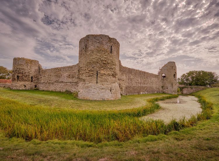 The exterior of Pevensey Castle